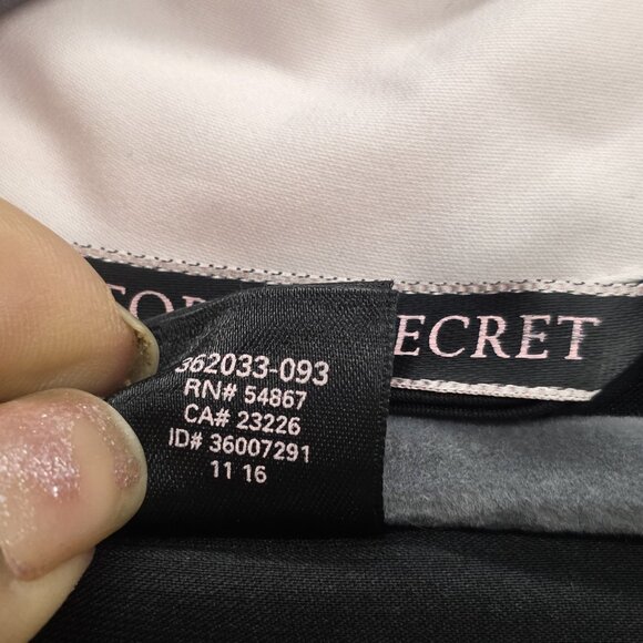 Victoria's Secret black & pink satin short robe kimono One Size Belted - Picture 6 of 10